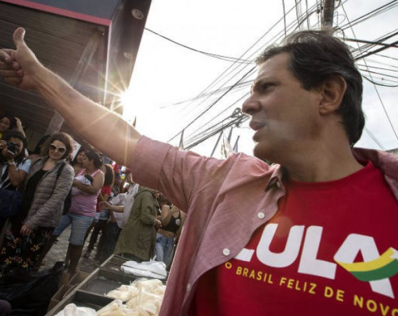 Fernando Haddad é oficializado candidato à Presidência pelo PT