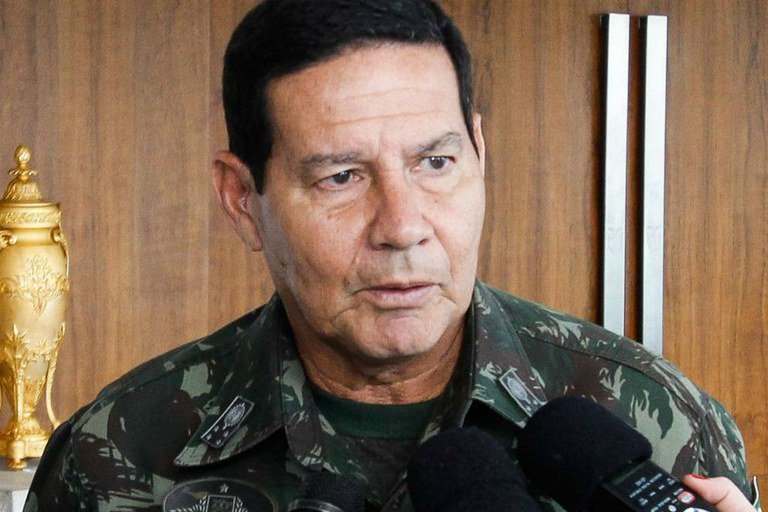 General Mourão fim 13