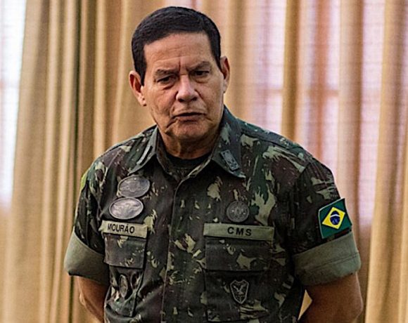 general Mourão