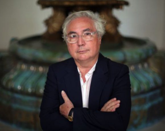 Manuel Castells