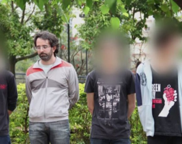 jovens absolvidos