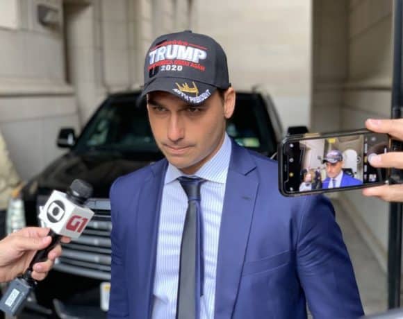 Comissão aprova texto que coloca pedra no caminho do Zero 3 filho embaixador