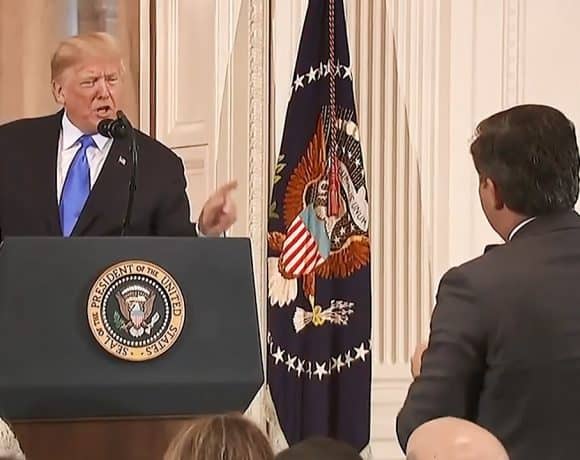 Trump credencial CNN