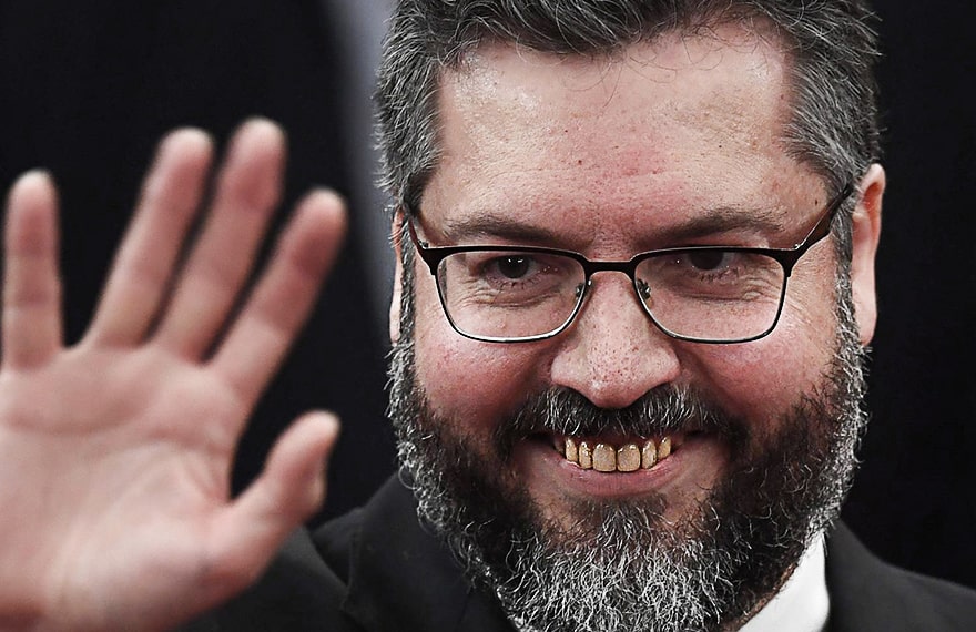 Brasil desconvida a Venezuela para a posse