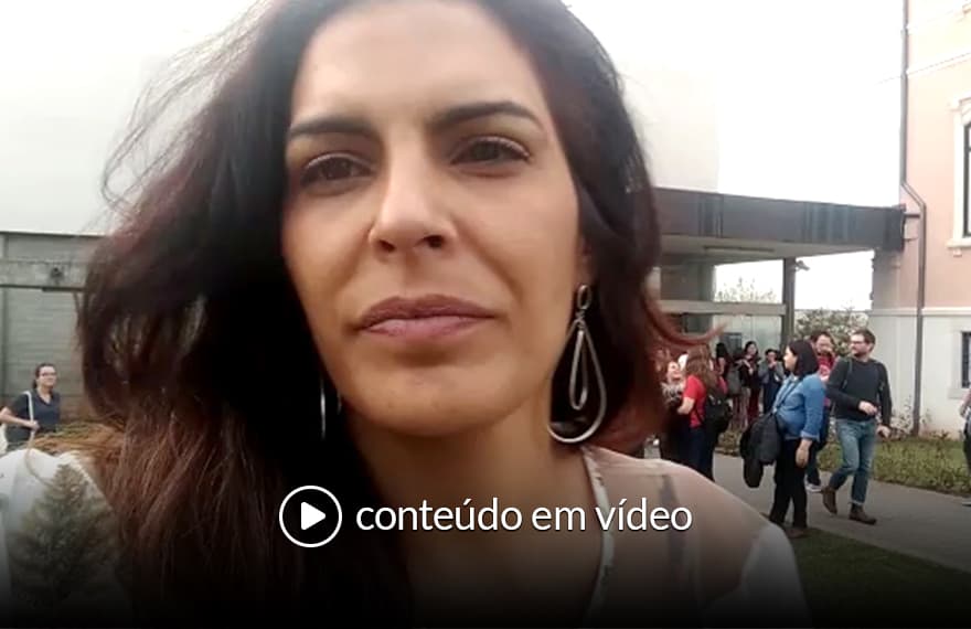 Bárbara Lobo acompanha homenagem a Jean Wyllys