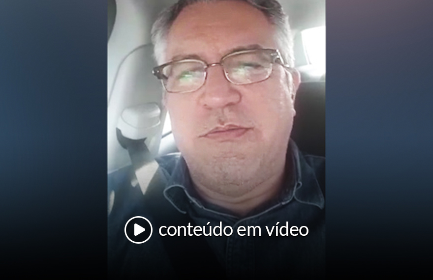 Aliança de Moro com a indústria do tabaco