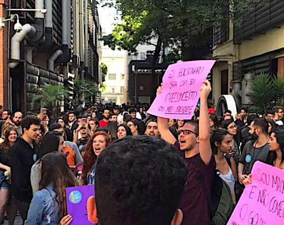 A juventude desperta rápido