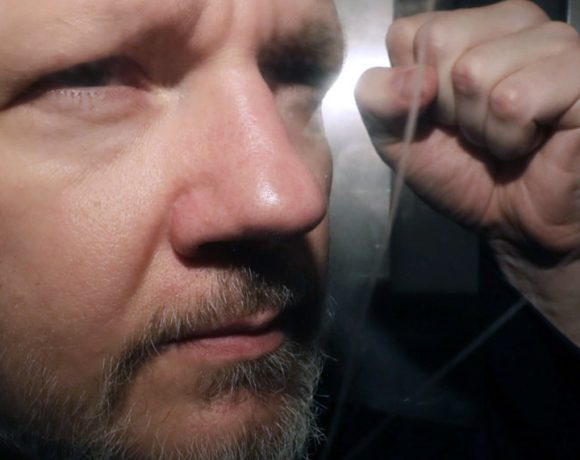 extradição de Assange