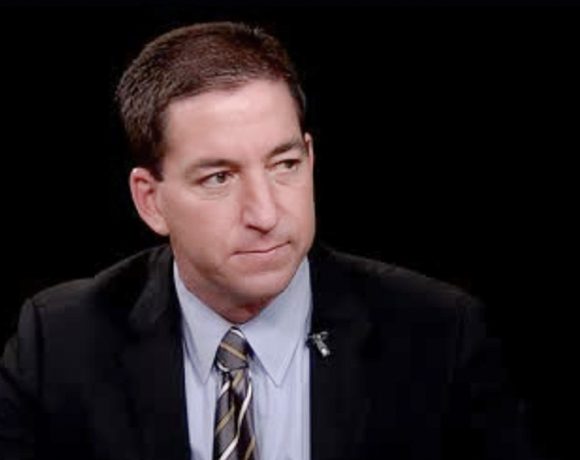 Glenn Grenwald diz que o objetivo do governo Bolsonaro é prendê-lo