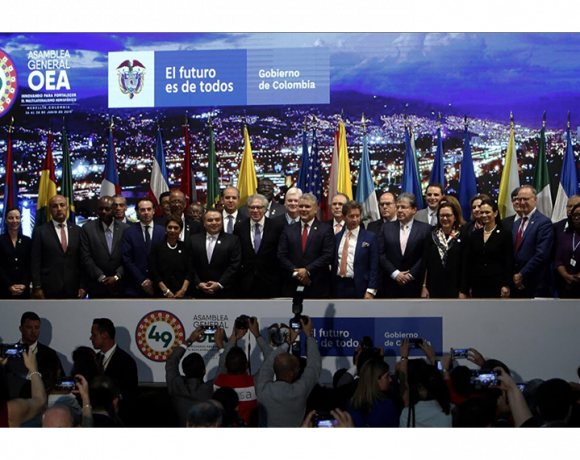 Uruguai abandona Conferência da OEA