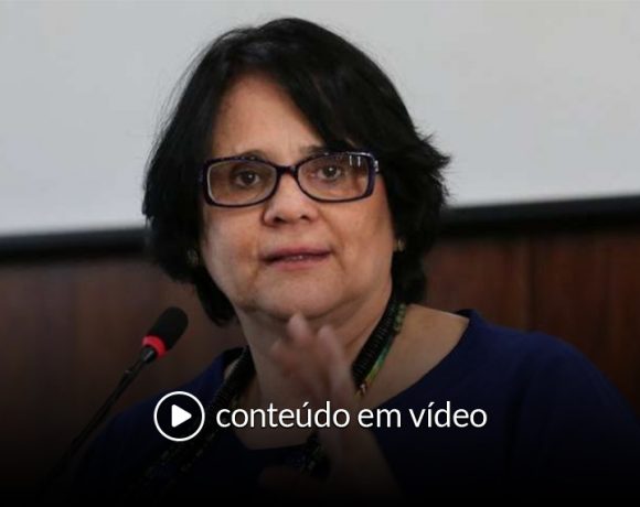 Damares agora quer uma fábrica de calcinhas na ilha do Marajó