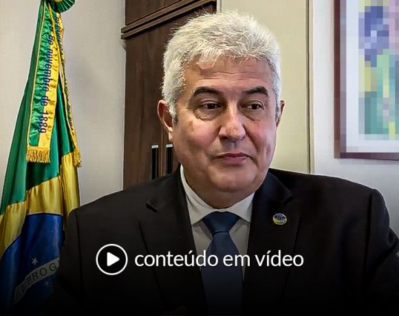 Marcos Pontes anuncia militar