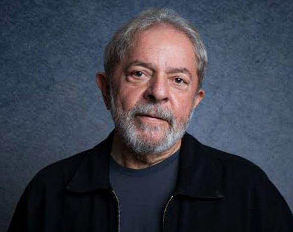 Lula vai permanecer em Curitiba