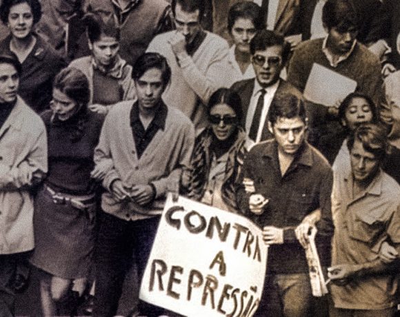 Chico Buarque volta a ser censurado
