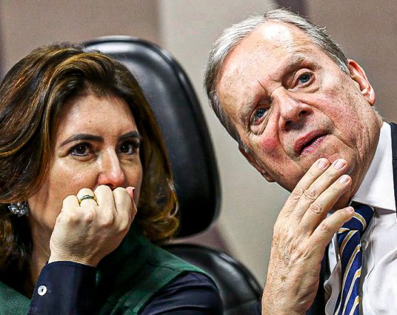 Reforma da Previdência passa pela Comissão do Senado