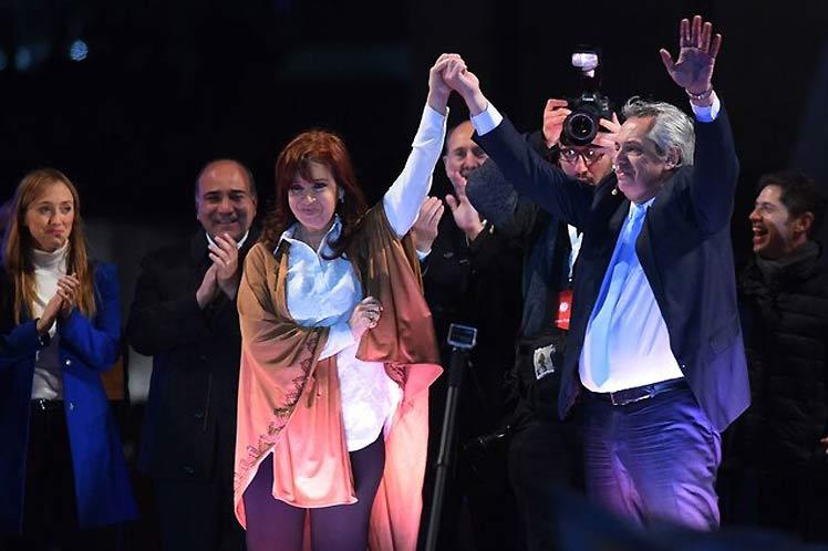 Presidente eleito da Argentina quer governo que dê prioridade para a saúde e para a educação pública