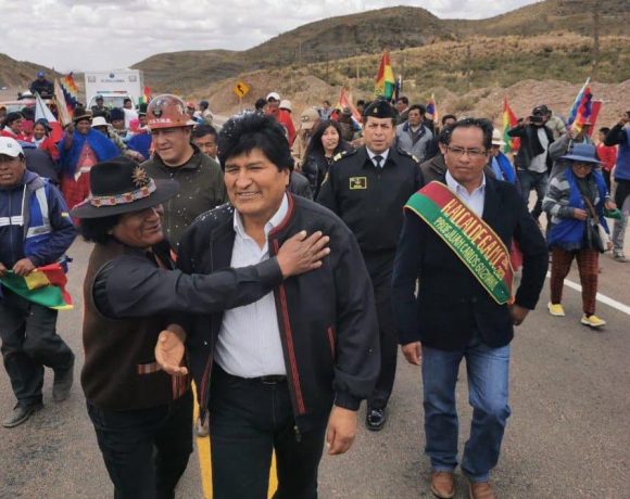 Ex-presidente boliviano Evo Morales será candidato ao Senado