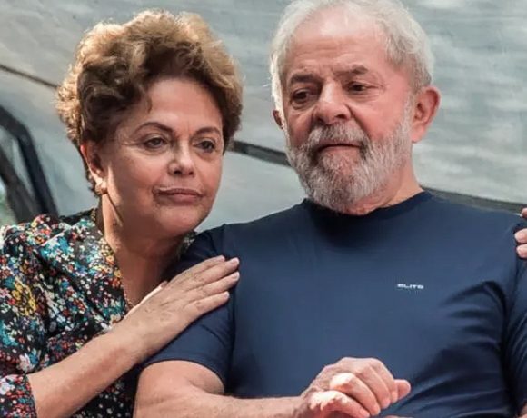 Lula e Dilma são absolvidos