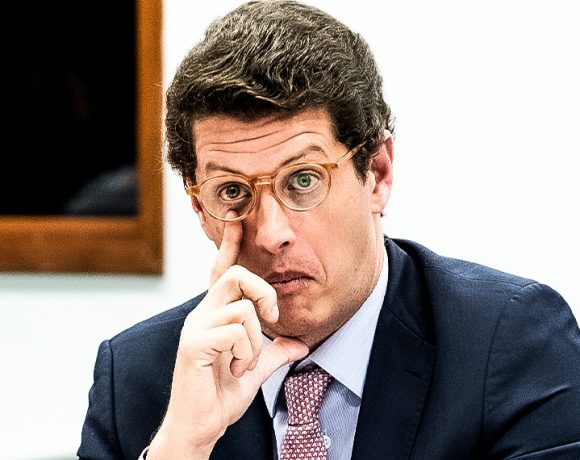 Ministro faz acordo com infratores