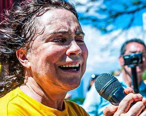 Regina Duarte é convidada para substituir Alvim