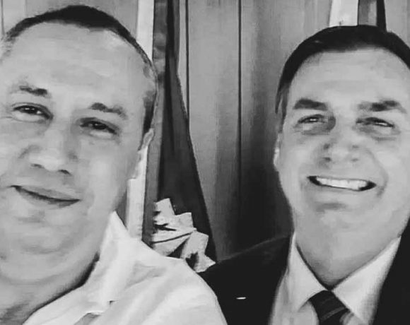 Bolsonaro decide demitir secretário Roberto Alvim