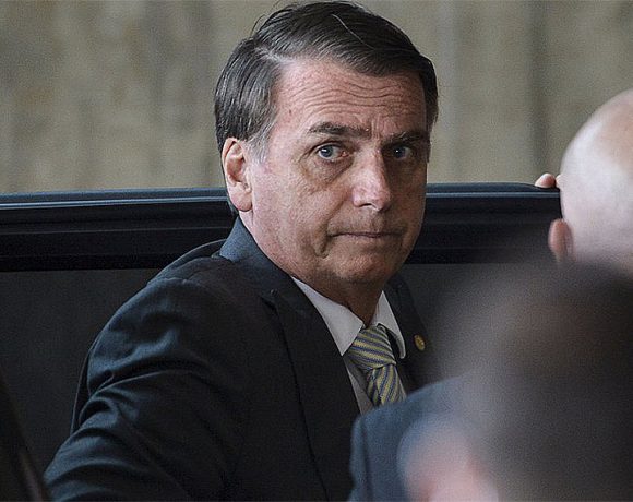 Bolsonaro tem a pior avaliação desde o início do mandato, diz pesquisa XP