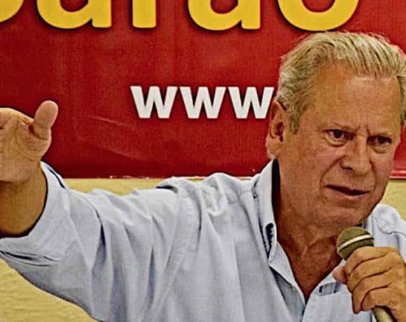 A hora é agora: impeachment já! Ou o golpe virá.