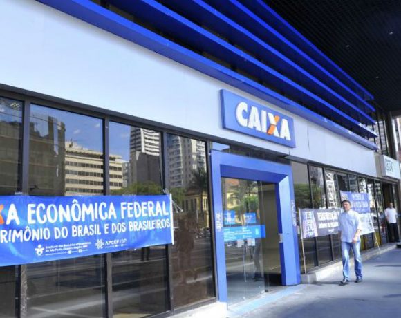 Bancários da Caixa se mobilizam contra aumento de jornada pela MP 936